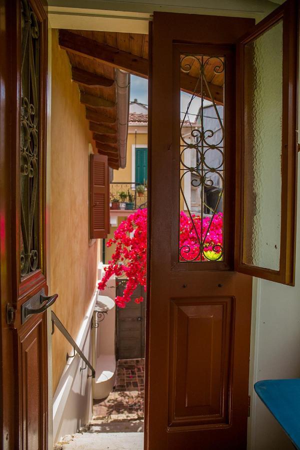 Lefkada Town Traditional House / Cozy Yard Kültér fotó